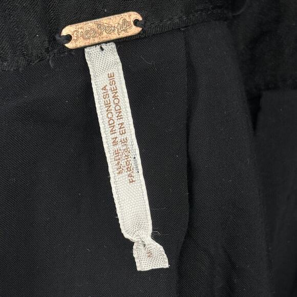 Free People Gabby Party All Night Dress Size 2 Black Fit and Flare Mini LBD - Picture 5 of 13